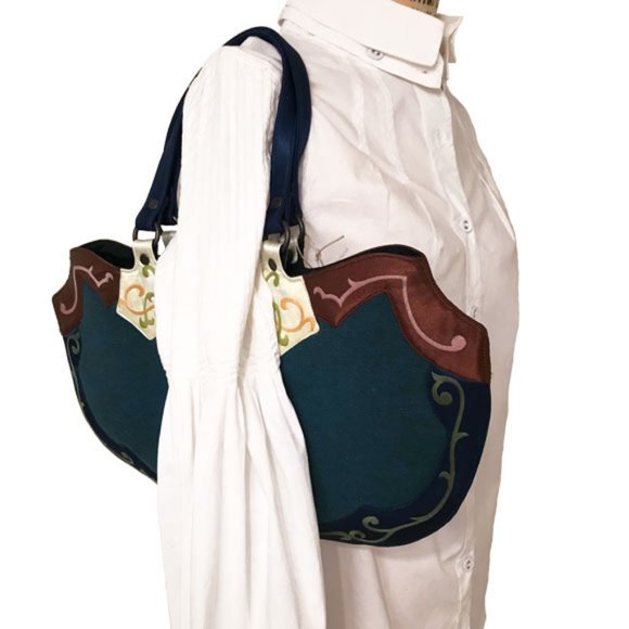 NWT Handcrafted Embroidered Silk Handbag By Perfume River - Picture 6 of 12